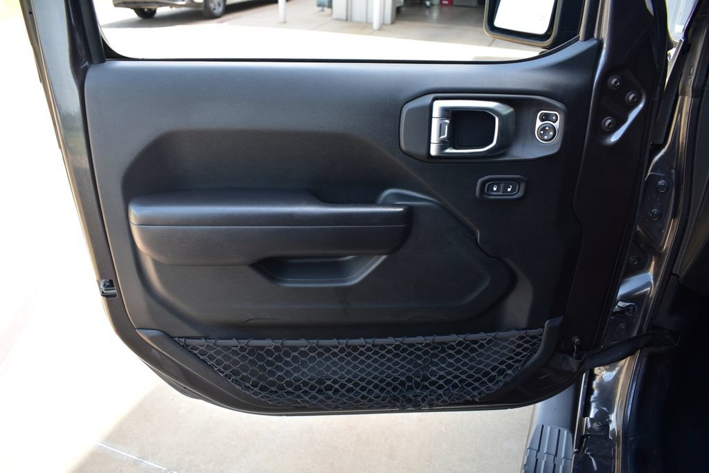 Used 2020 Jeep Wrangler Sport AWD/4WD image 15