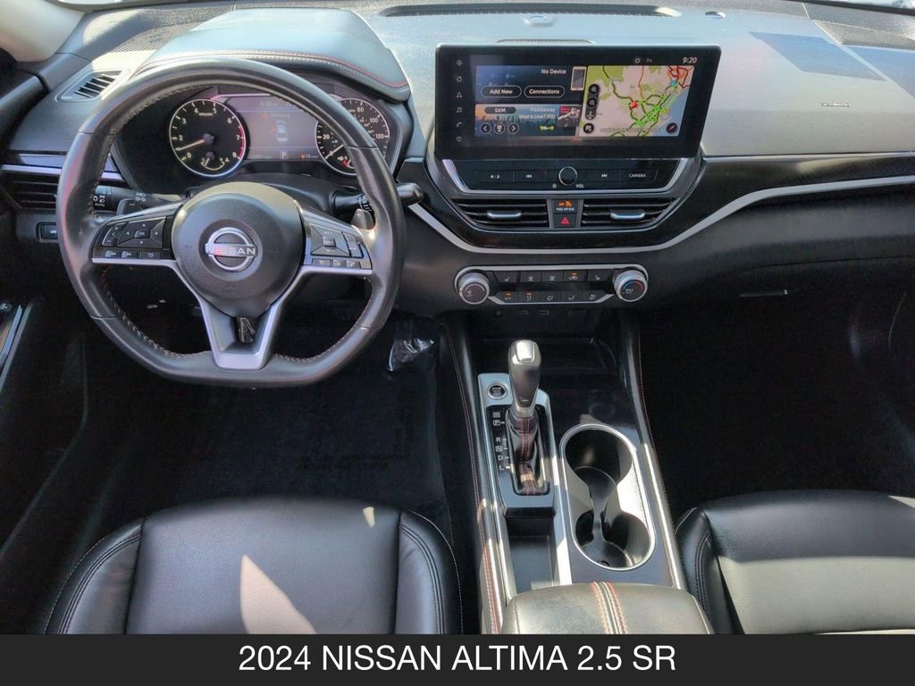 Used 2024 Nissan Altima 2.5 SR w/ SR Premium Package FWD image 13