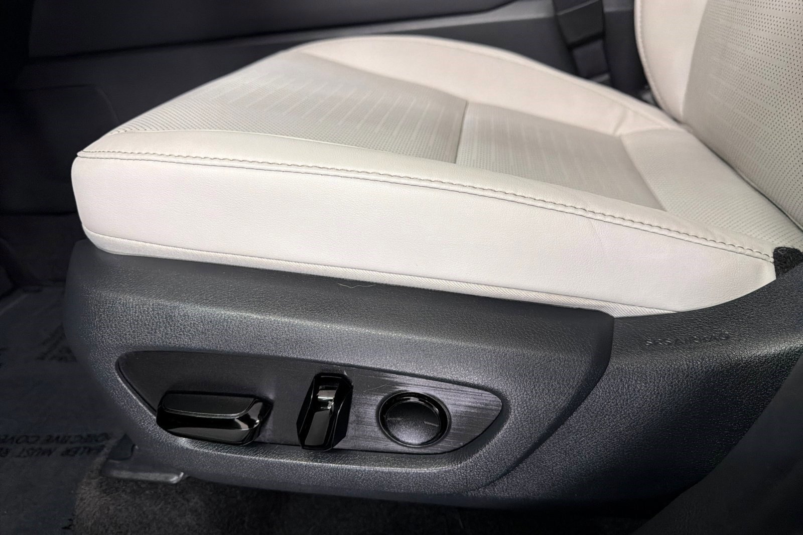 Used 2024 Lexus TX 350 FWD w/ Captains Chair Package image 13