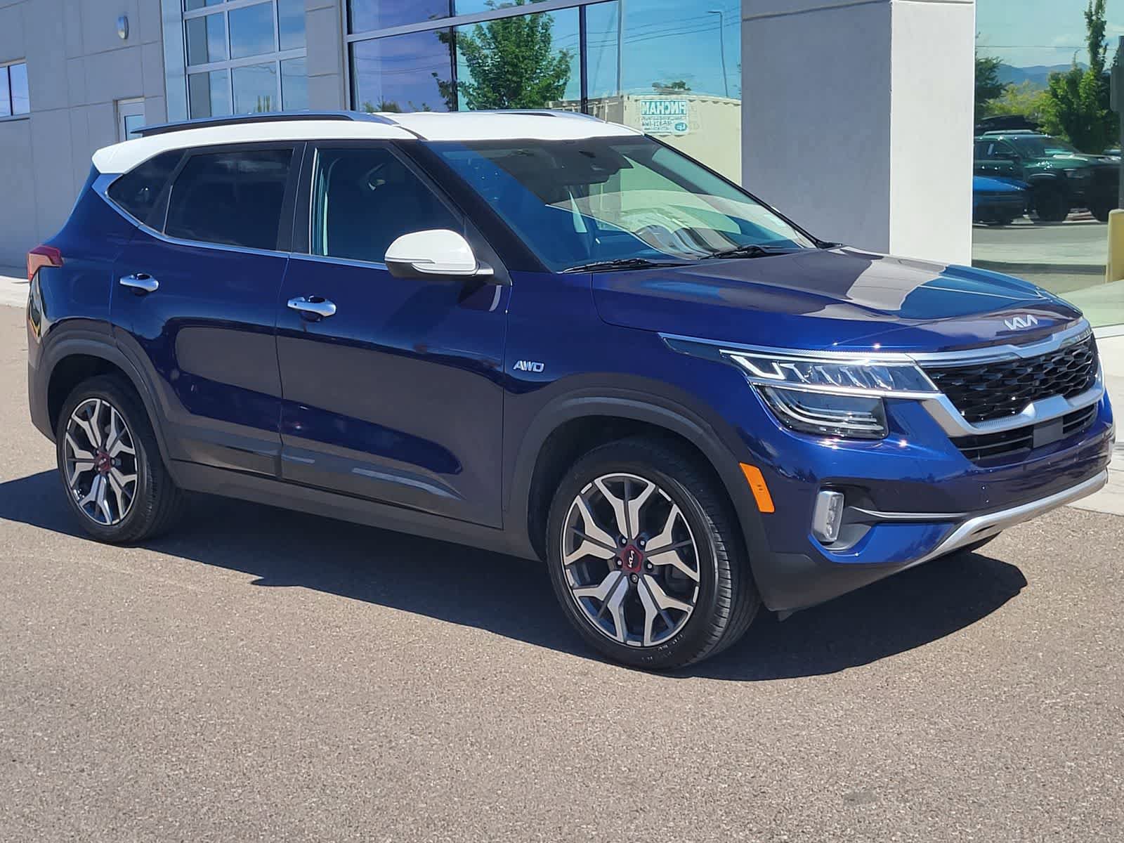 Used 2023 Kia Seltos SX AWD/4WD image 3