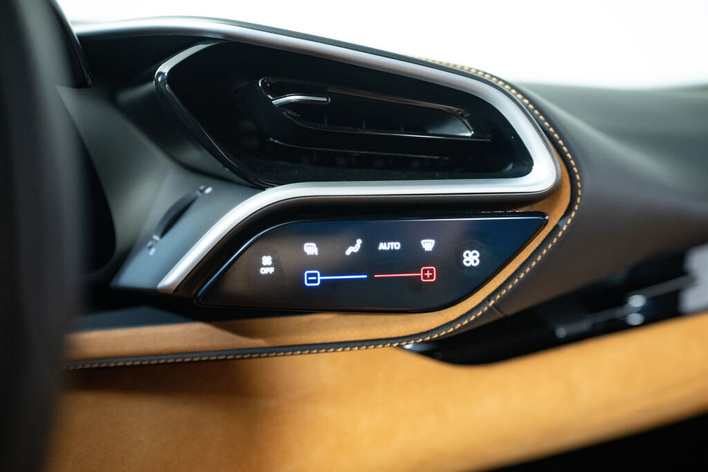 Used 2024 Ferrari 296 GTB image 40