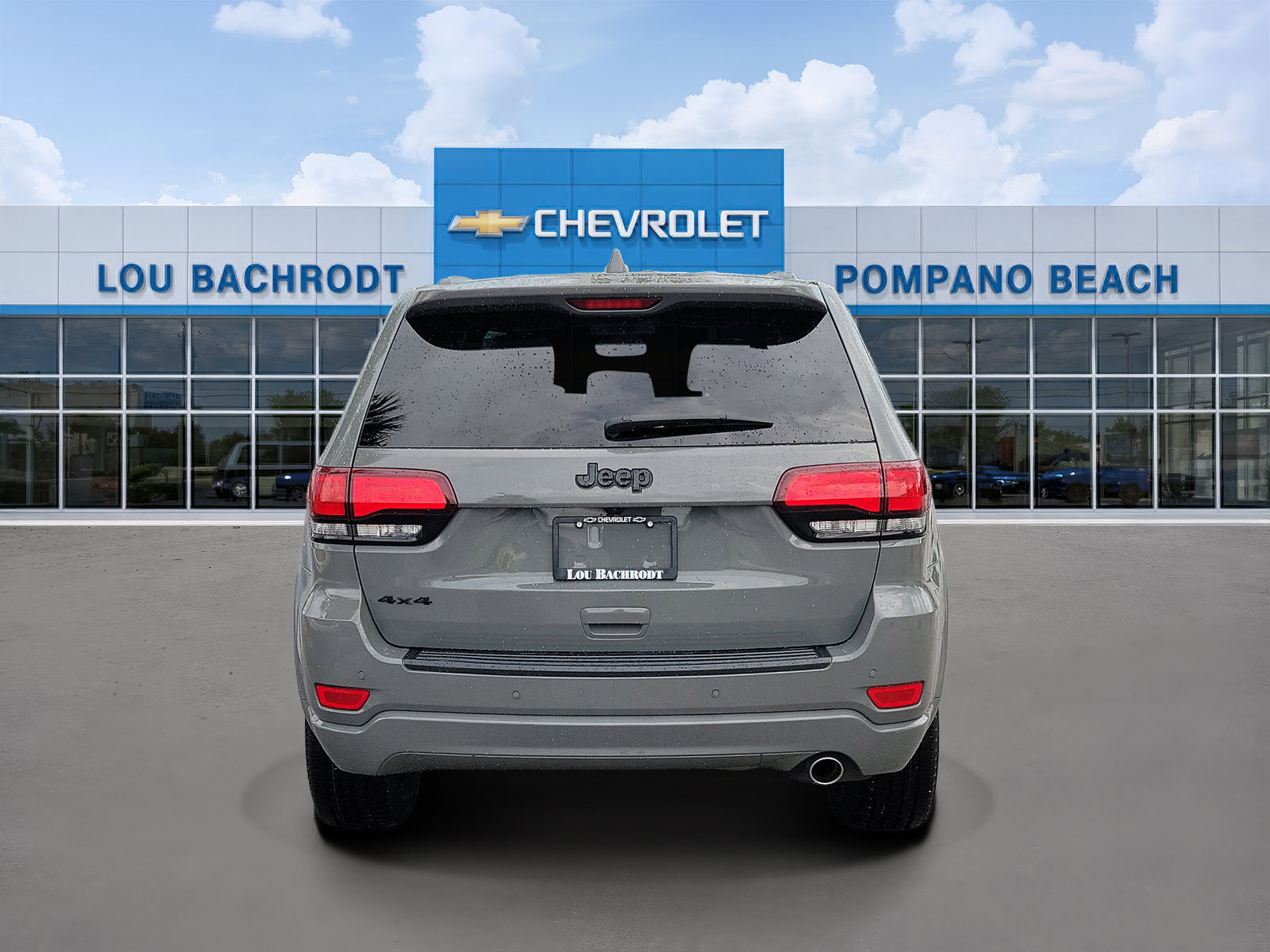 Used 2020 Jeep Grand Cherokee Altitude AWD/4WD image 4