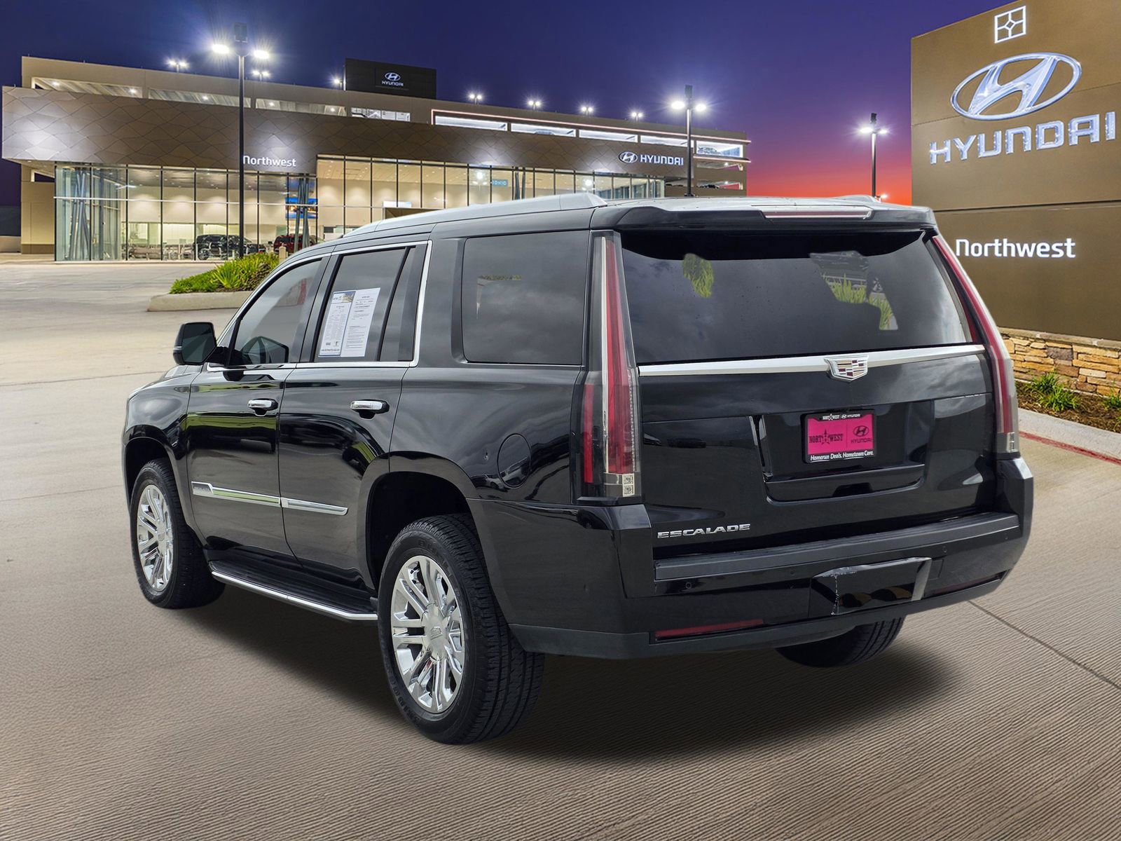 Used 2019 Cadillac Escalade 2WD image 9