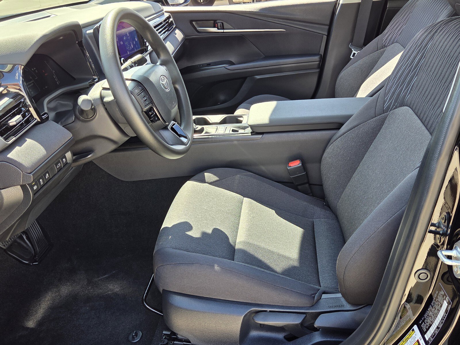 Certified 2025 Toyota Camry LE image 4