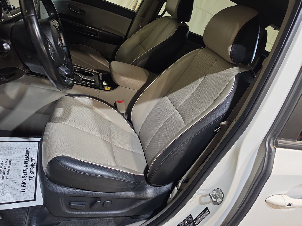 Used 2019 Kia Sedona EX FWD image 13
