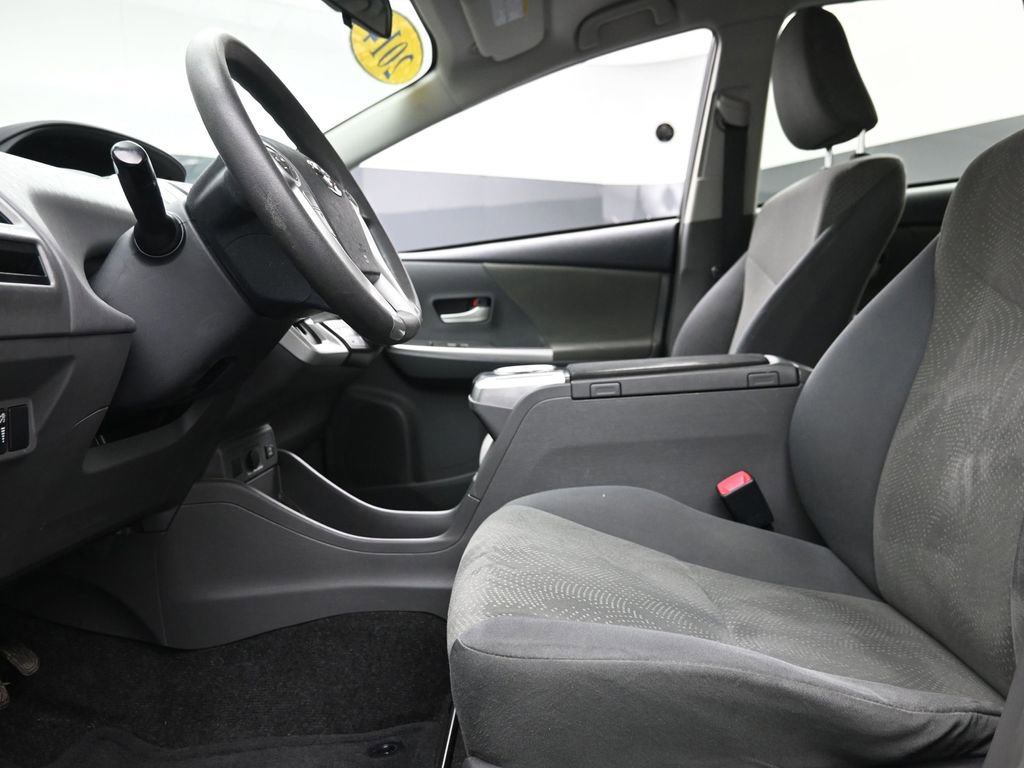 Used 2014 Toyota Prius V Two image 13