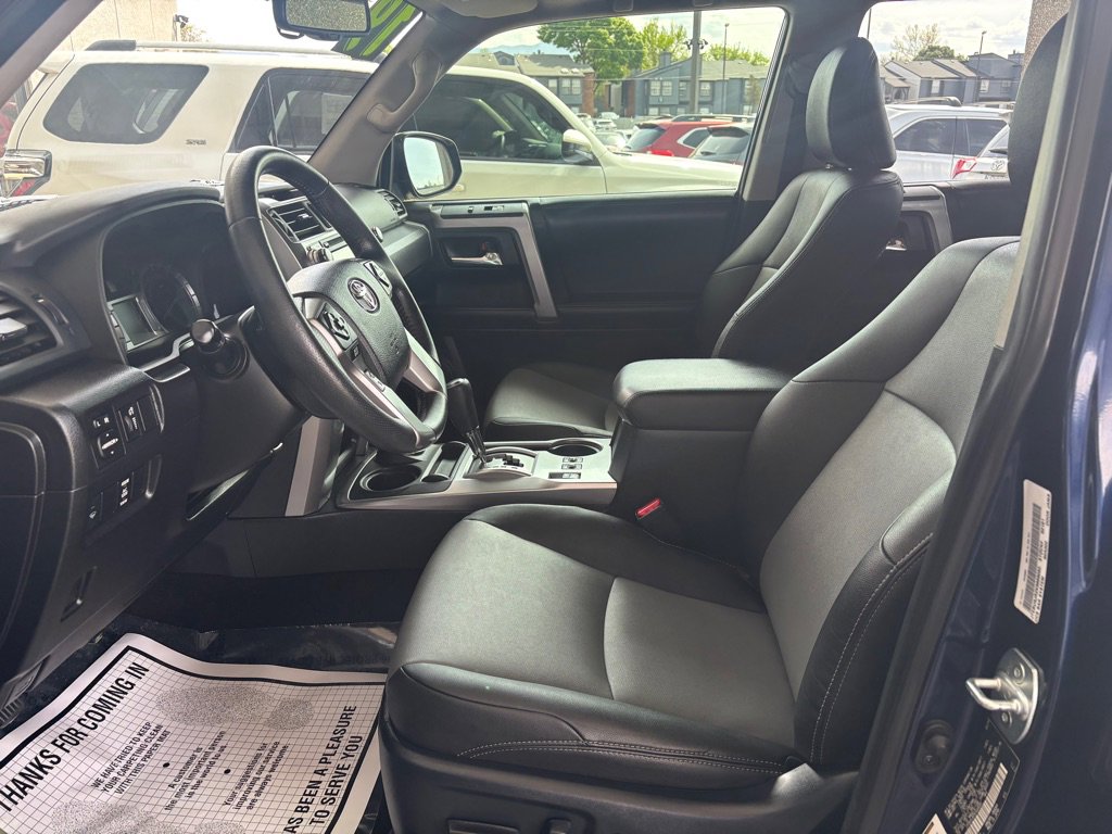 Used 2019 Toyota 4Runner SR5 Premium AWD/4WD image 5