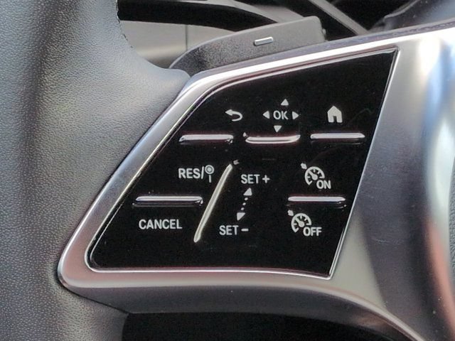 Certified 2026 Mercedes-Benz GLC 300 image 24
