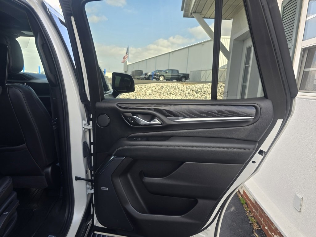 Used 2021 GMC Yukon Denali w/ Denali Ultimate Package image 24