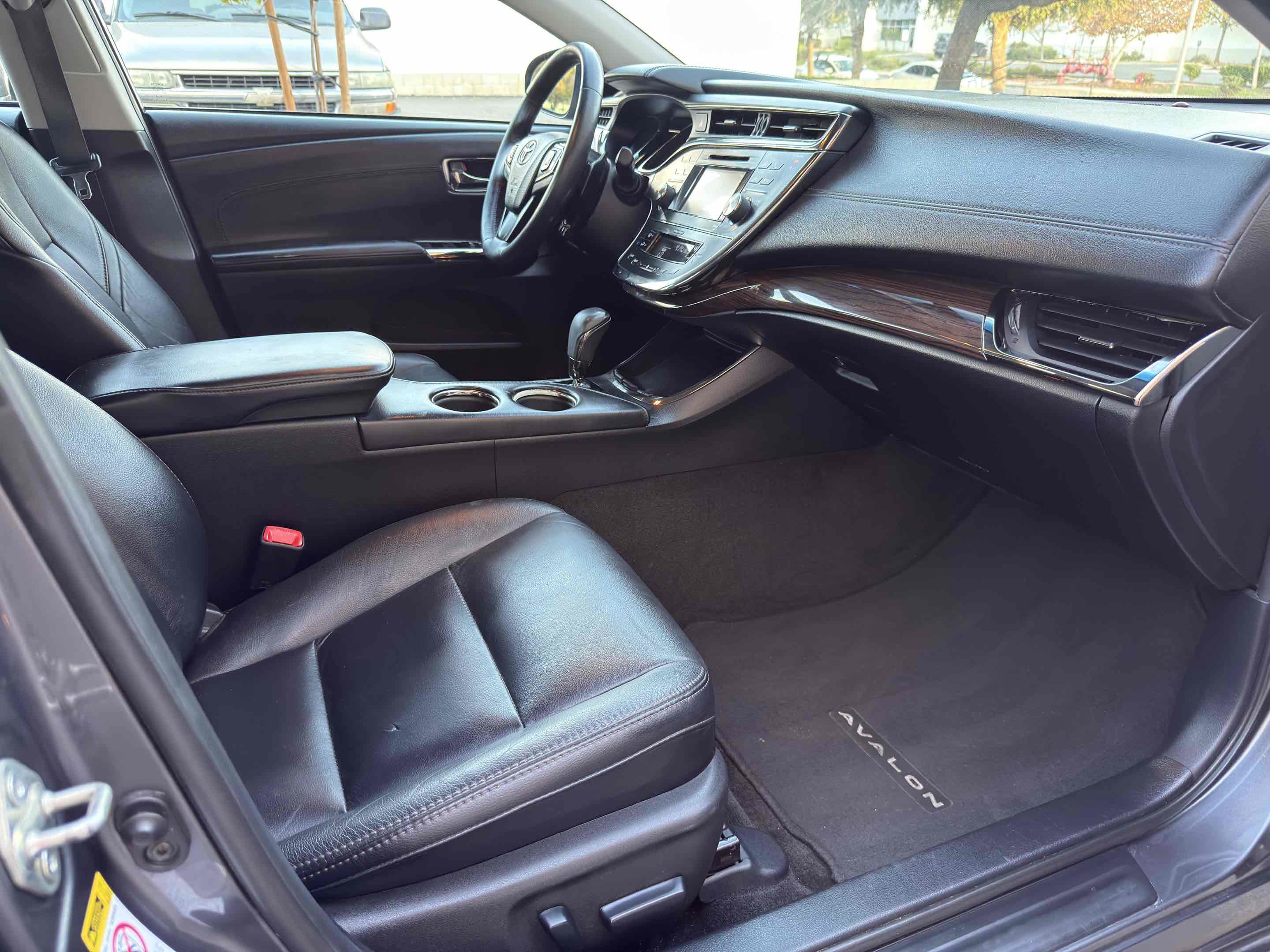 Used 2014 Toyota Avalon XLE Touring image 54