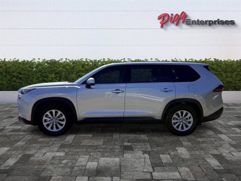 Used 2026 Toyota Grand Highlander FWD image 3