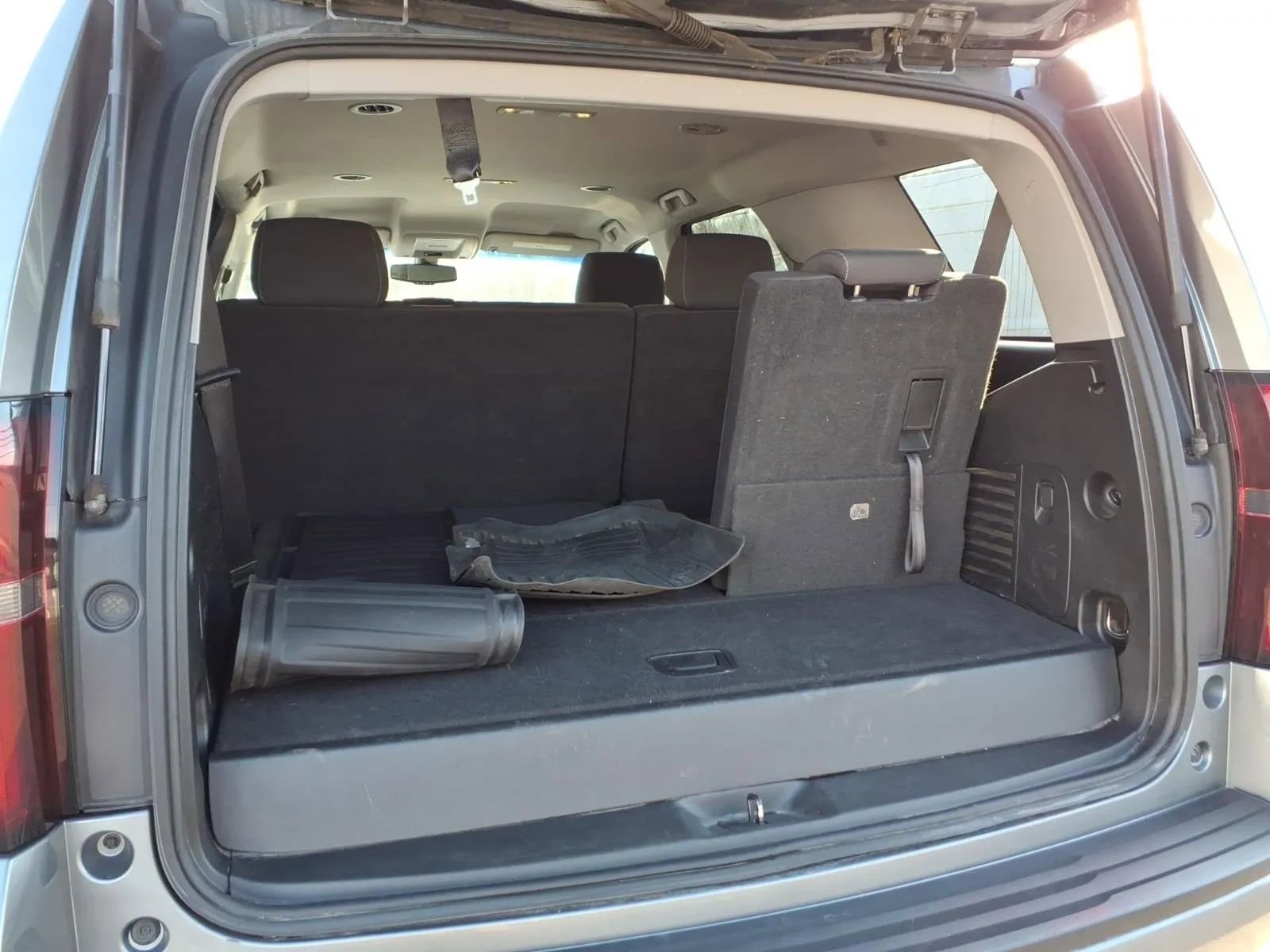 Used 2019 Chevrolet Tahoe LS w/ All-Season Package image 19