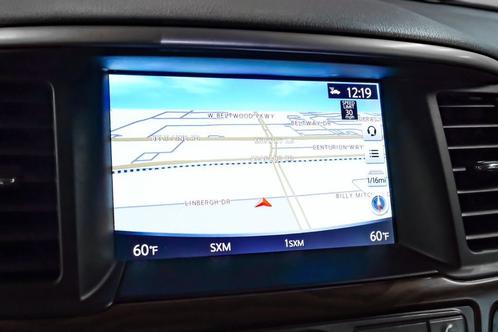 Used 2020 Nissan Pathfinder Platinum FWD image 27