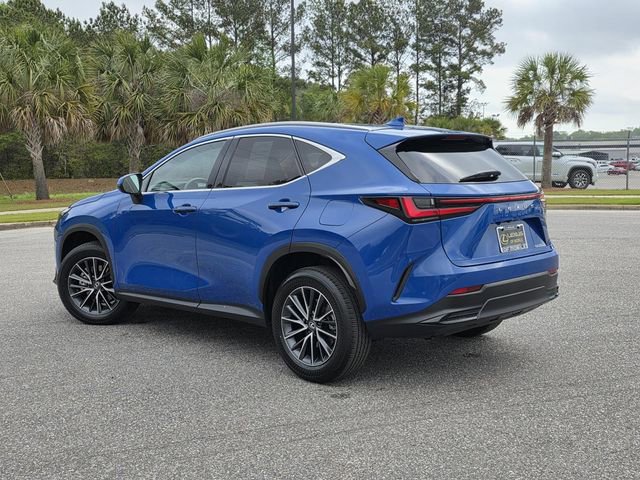 Used 2025 Lexus NX 250 FWD w/ Towing Package (2000 Lbs) image 4