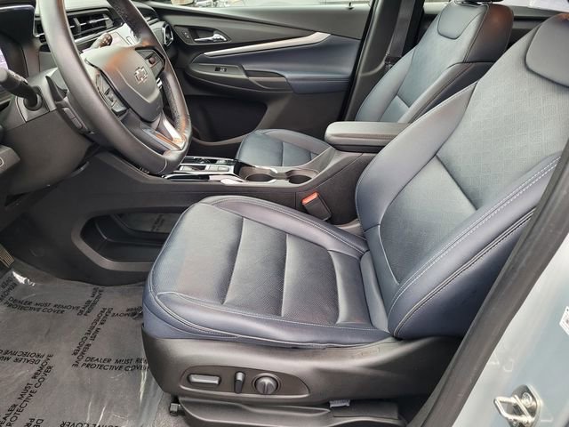 Used 2022 Chevrolet Bolt EUV LT w/ Convenience Package image 17