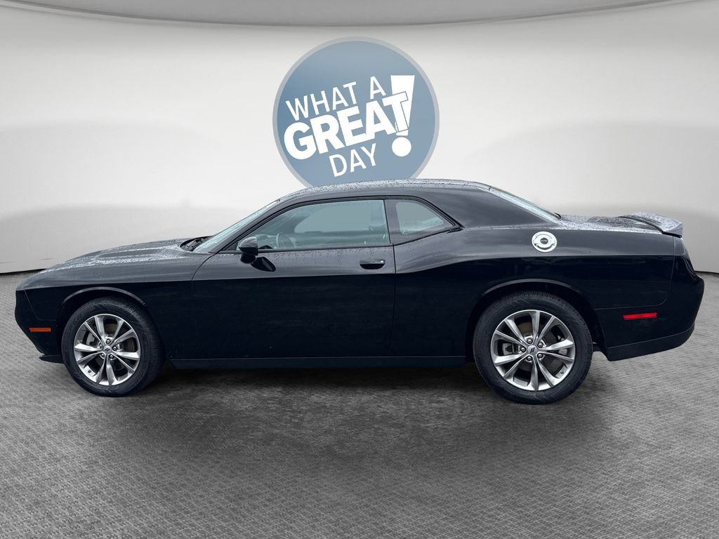 Used 2023 Dodge Challenger SXT w/ Cold Weather Group image 7
