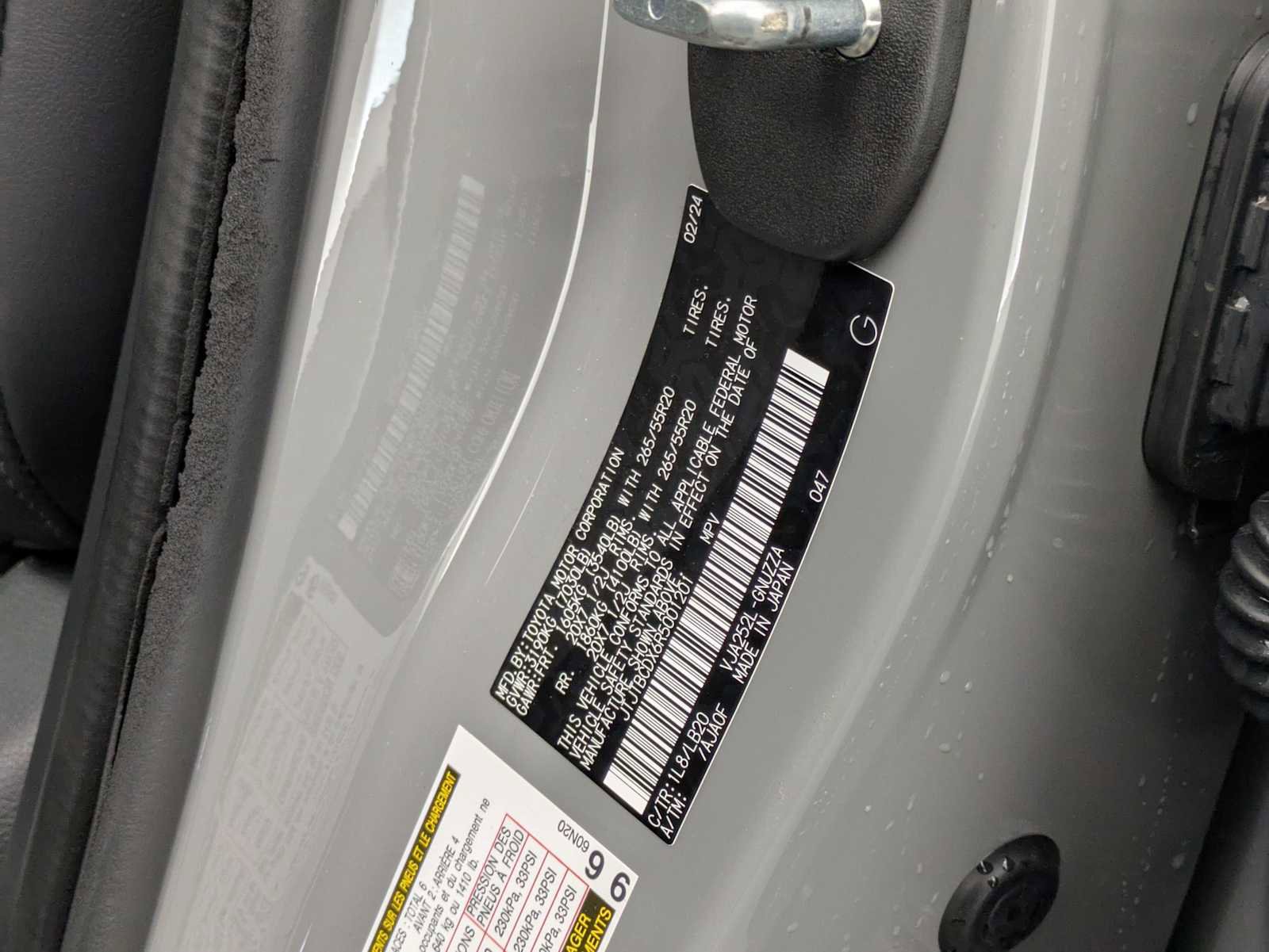 Used 2024 Lexus GX 550 w/ Cold Area Package AWD/4WD image 36