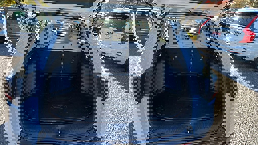 Used 2023 Honda HR-V EX-L image 10