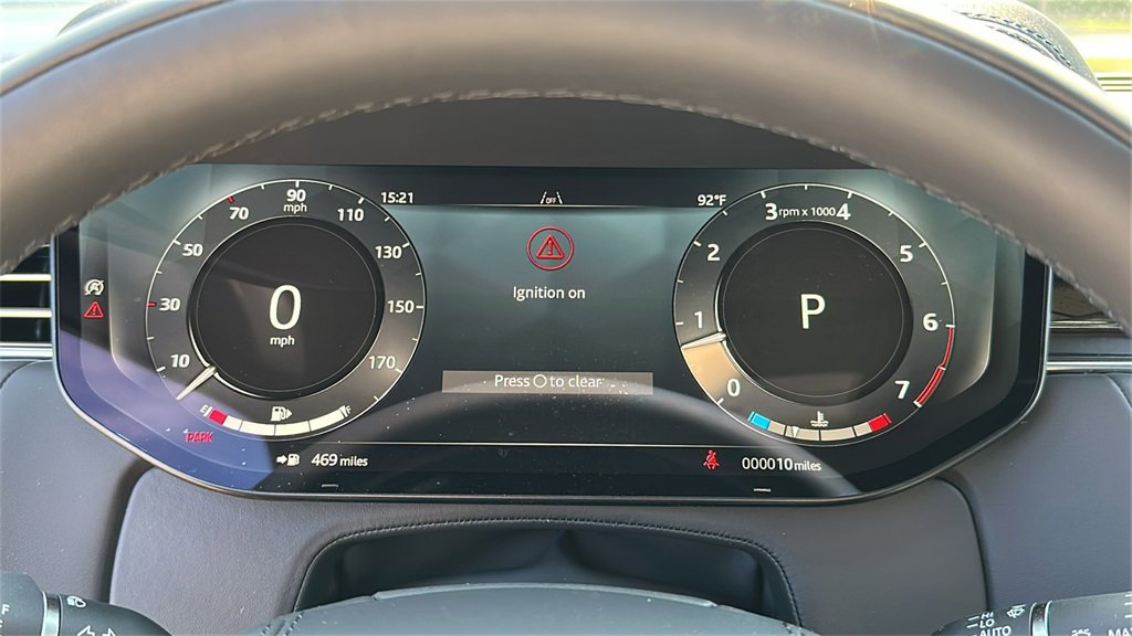 New 2025 Land Rover Range Rover SE image 16