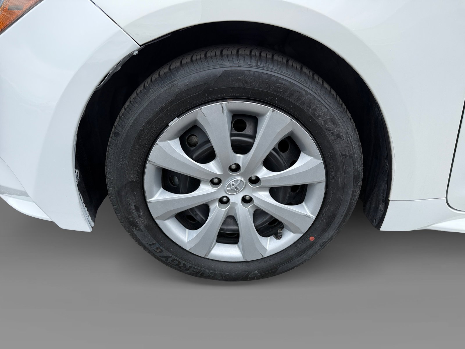 Used 2021 Toyota Corolla LE FWD image 9