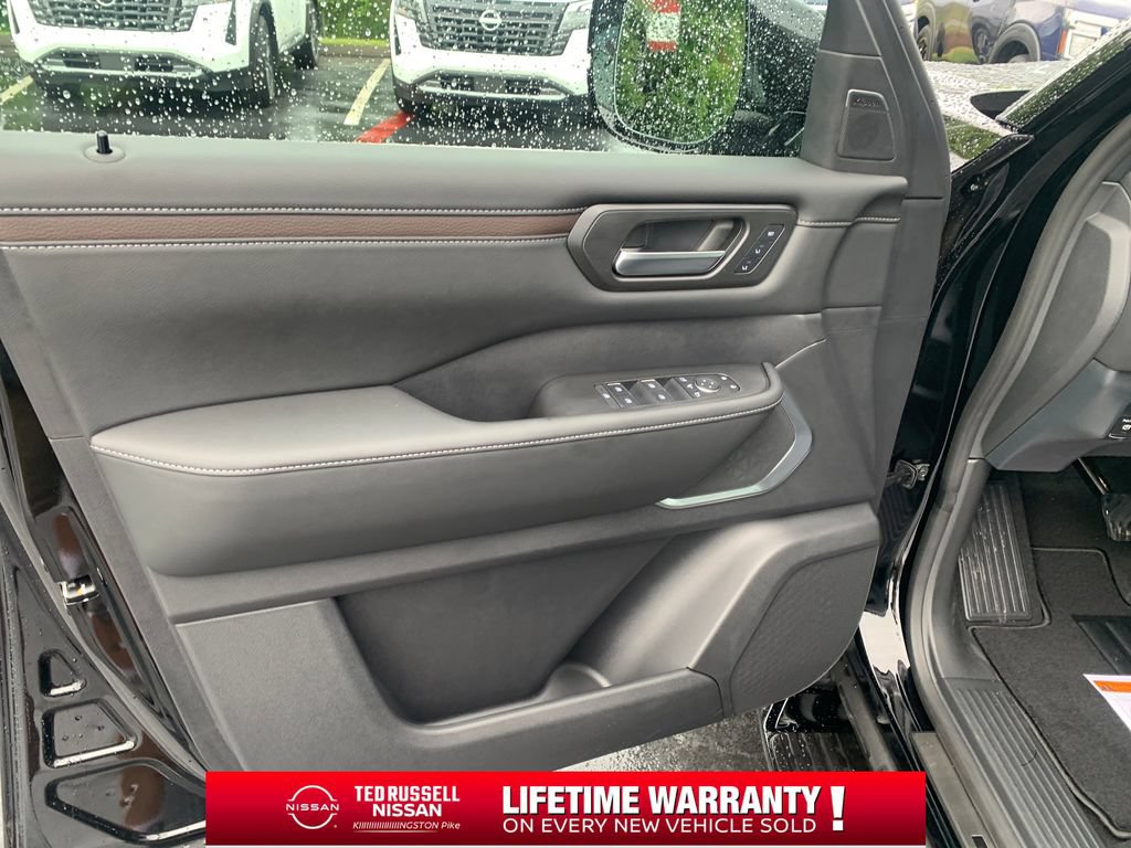 New 2026 Nissan Armada Platinum Reserve AWD/4WD image 18