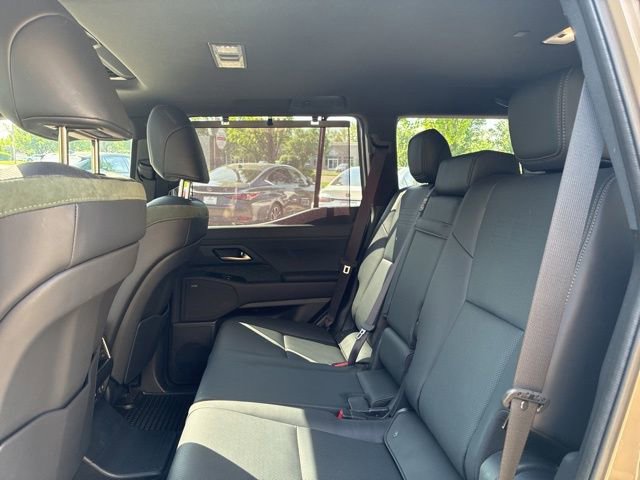 New 2025 Lexus GX 550 AWD/4WD image 38