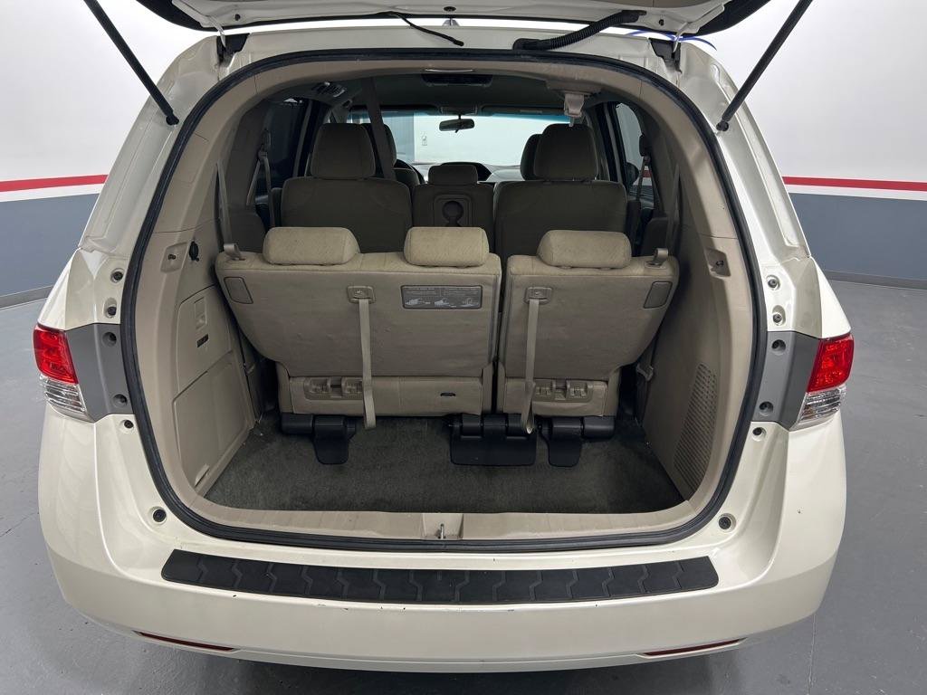Used 2016 Honda Odyssey SE image 9
