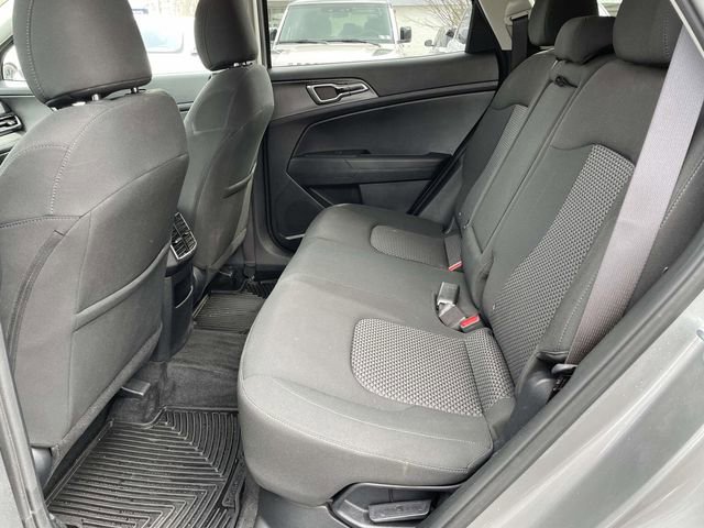 Used 2023 Kia Sportage LX image 10