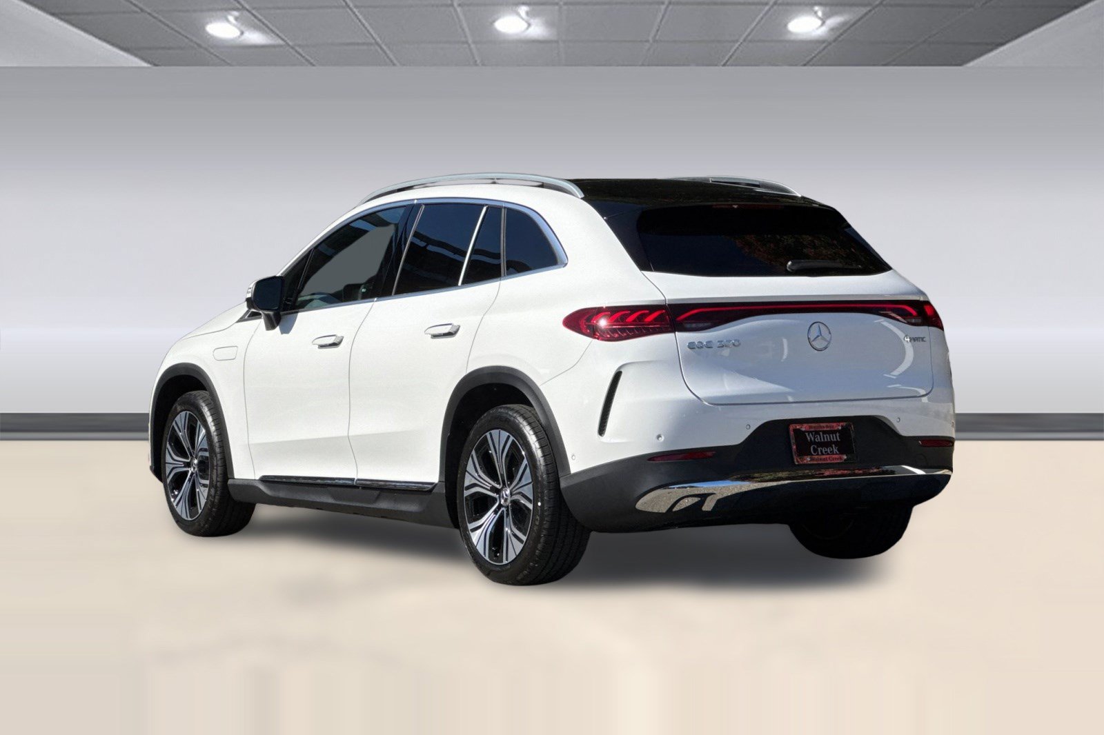 New 2027 Mercedes-Benz EQE 320 4MATIC SUV image 3
