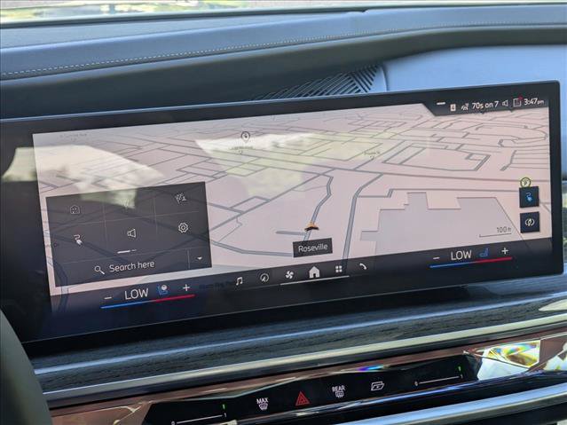 Certified 2025 BMW i7 eDrive50 w/ Premium Package RWD image 13
