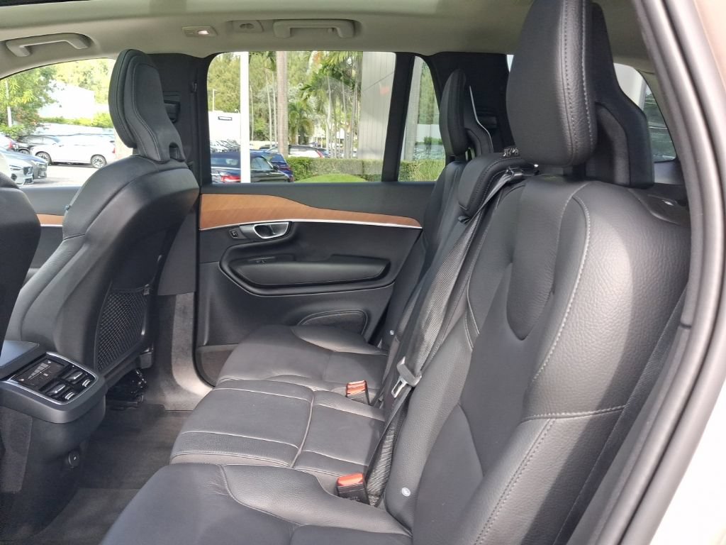 Certified 2024 Volvo XC90 B5 Plus w/ Protection Package Premier AWD/4WD image 8