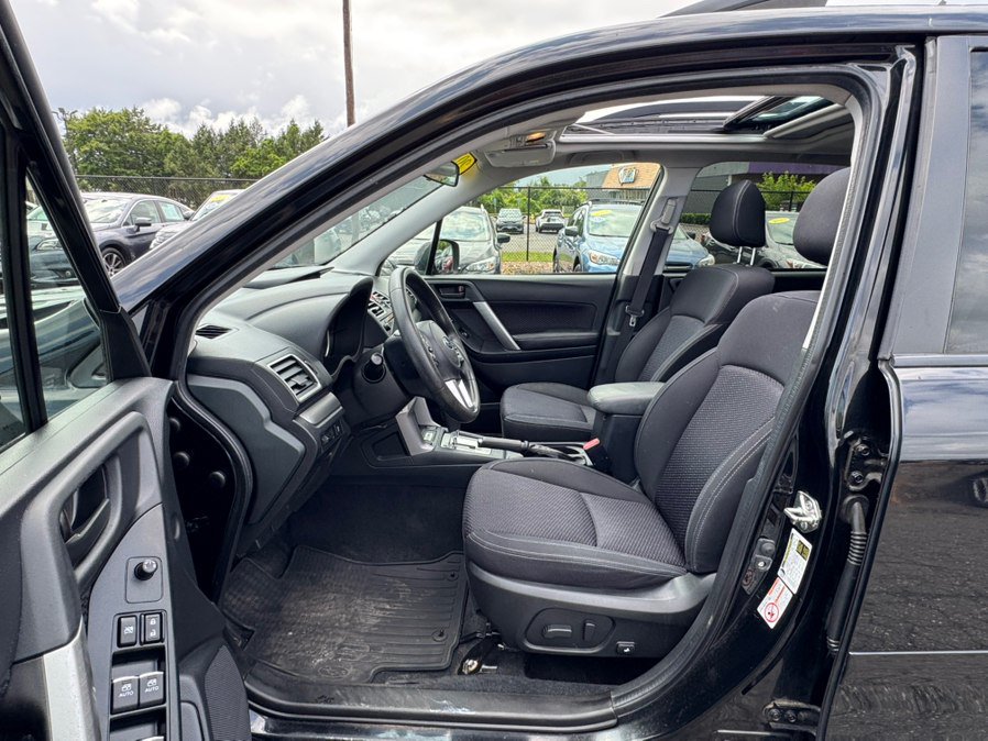 Used 2017 Subaru Forester 2.5i Premium w/ All-Weather Package AWD/4WD image 16
