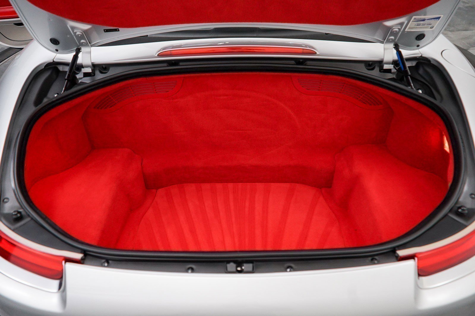 Used 2003 BMW Z8 RWD image 43