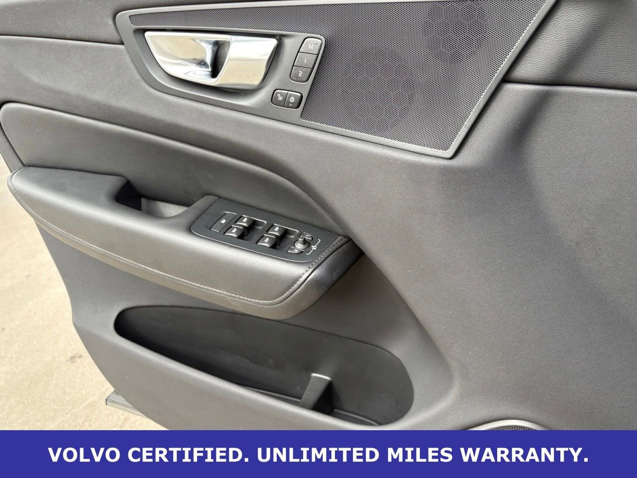 Certified 2025 Volvo XC60 B5 Core AWD/4WD image 26