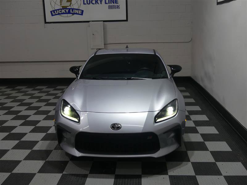 Used 2022 Toyota GR86 image 3