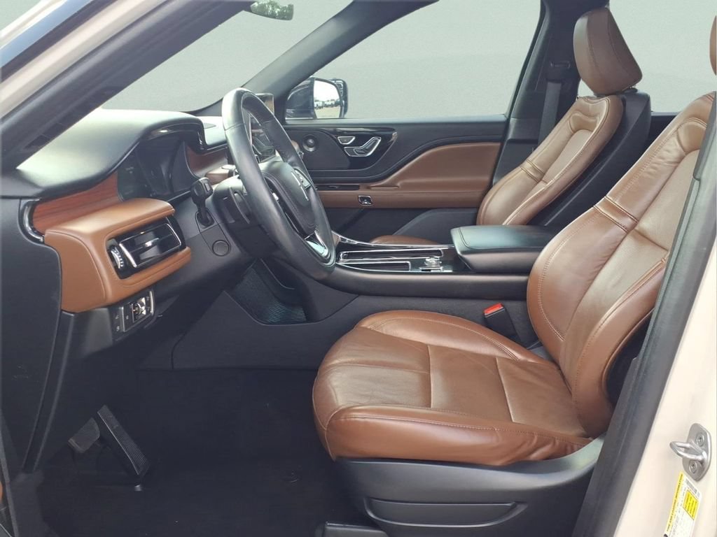 Used 2021 Lincoln Aviator Grand Touring w/ Elements Package Plus AWD/4WD image 13