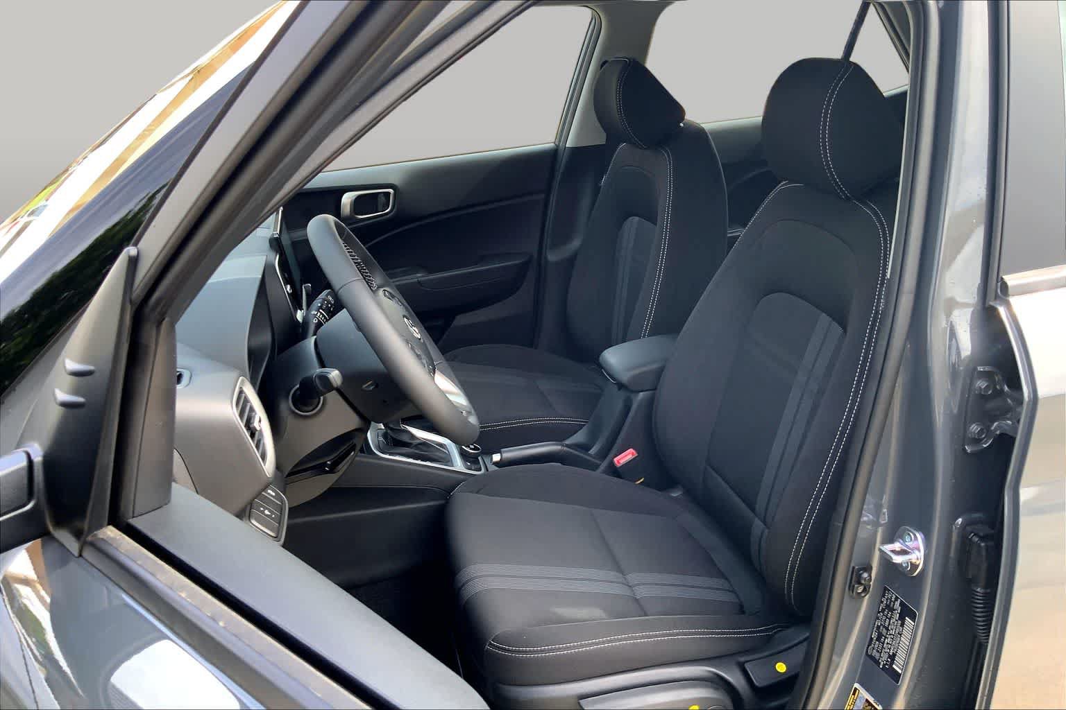 New 2026 Hyundai Venue SEL FWD image 7
