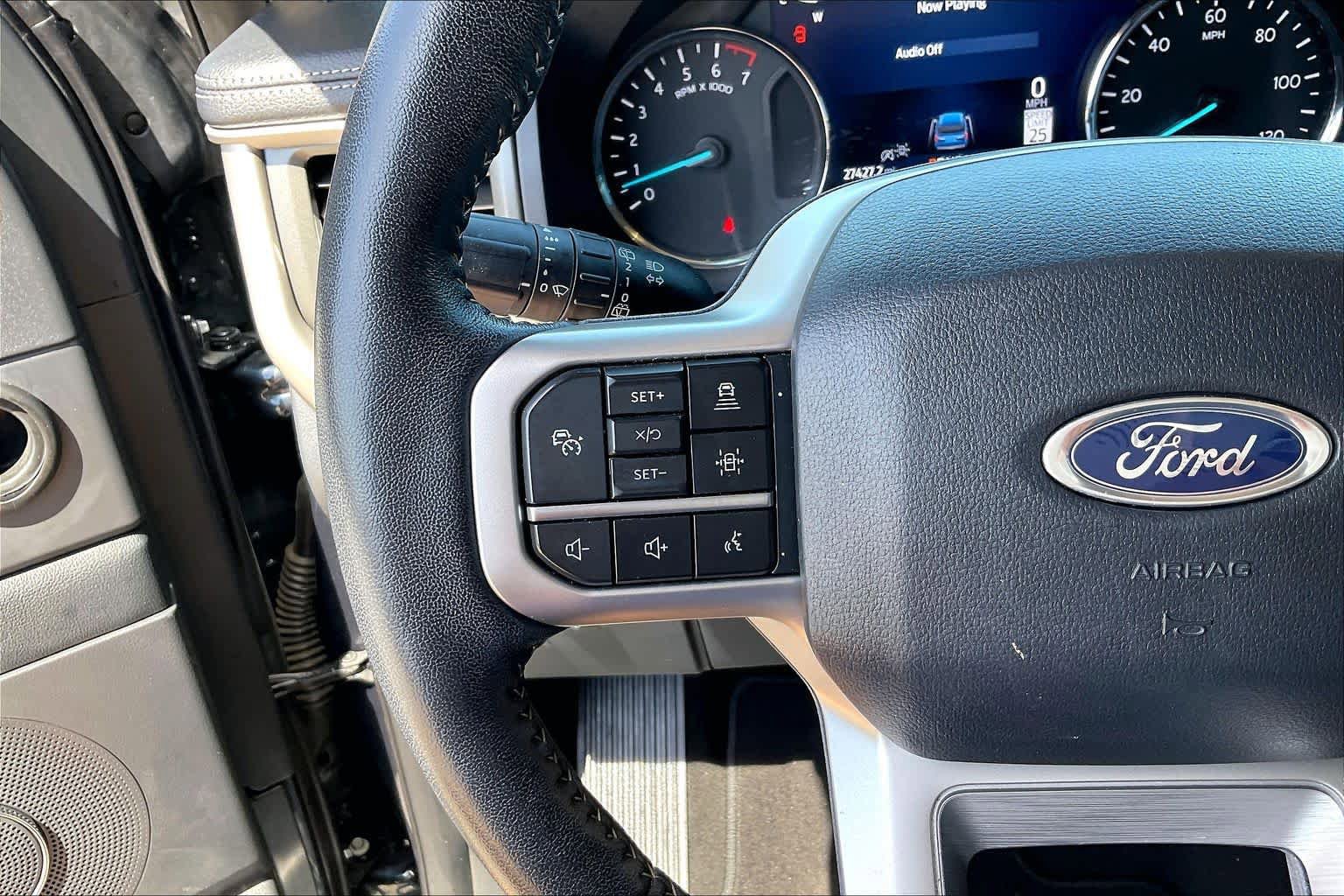 Used 2024 Ford Expedition XLT AWD/4WD image 23