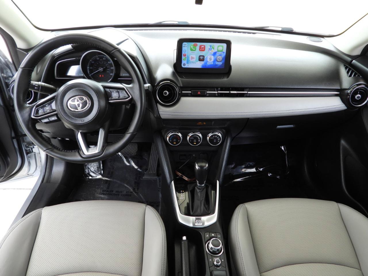 Used 2020 Toyota Yaris XLE FWD image 37