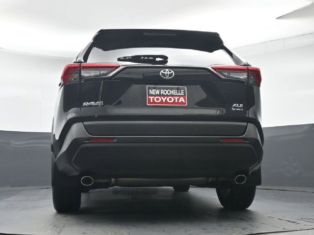Certified 2025 Toyota RAV4 XLE AWD/4WD image 31