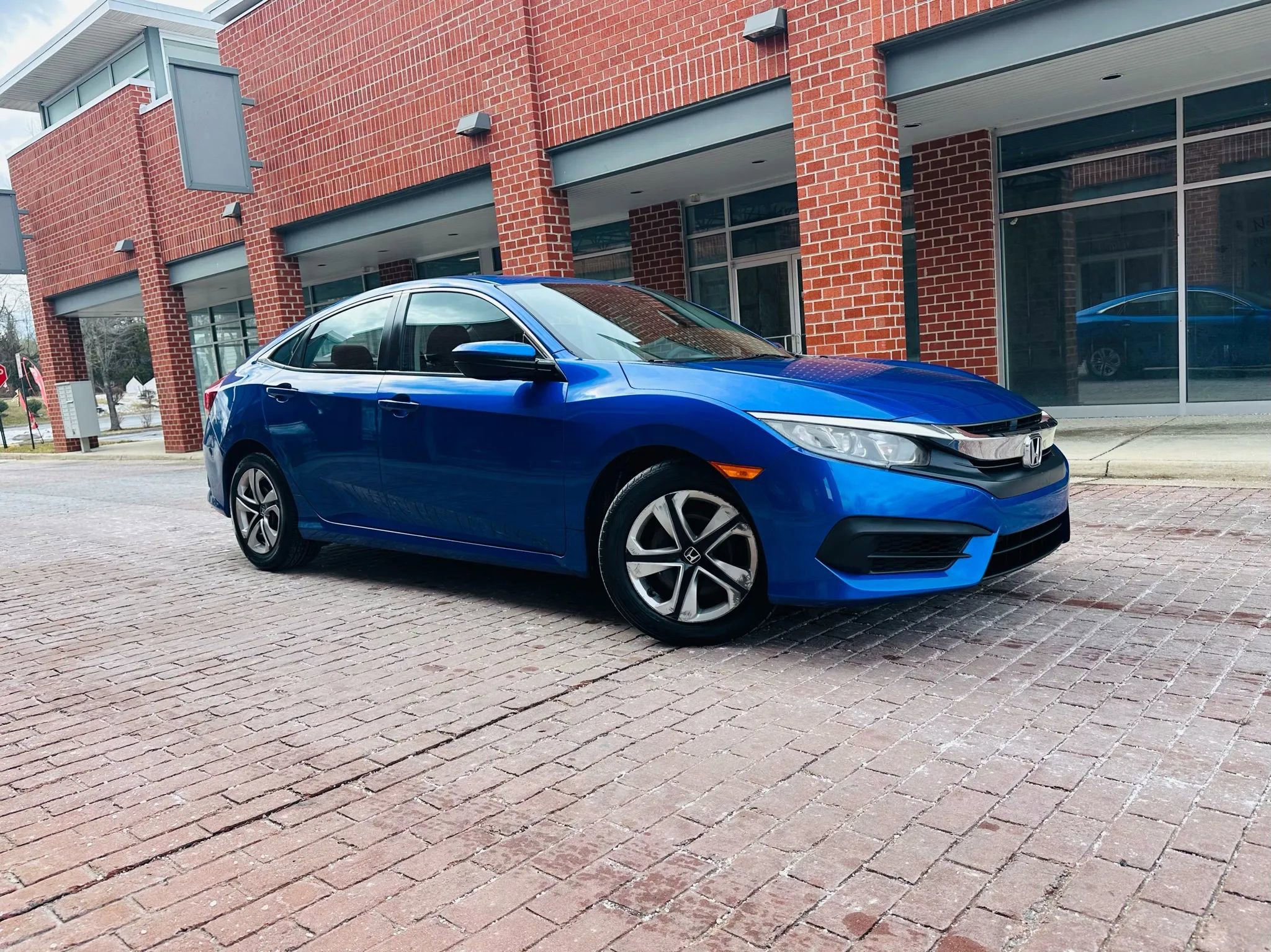 Used 2017 Honda Civic LX image 1