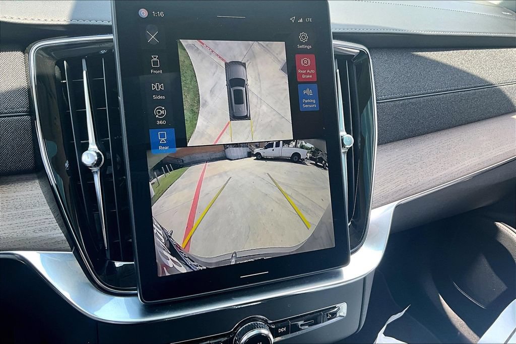 Certified 2026 Volvo XC90 B6 Plus AWD/4WD image 29