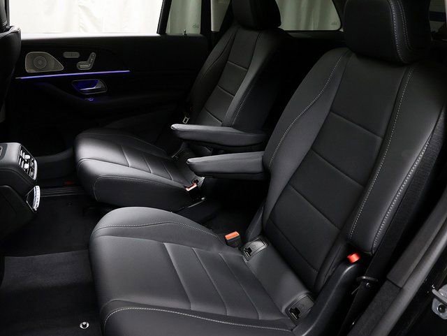Certified 2026 Mercedes-Benz GLS 450 4MATIC image 12