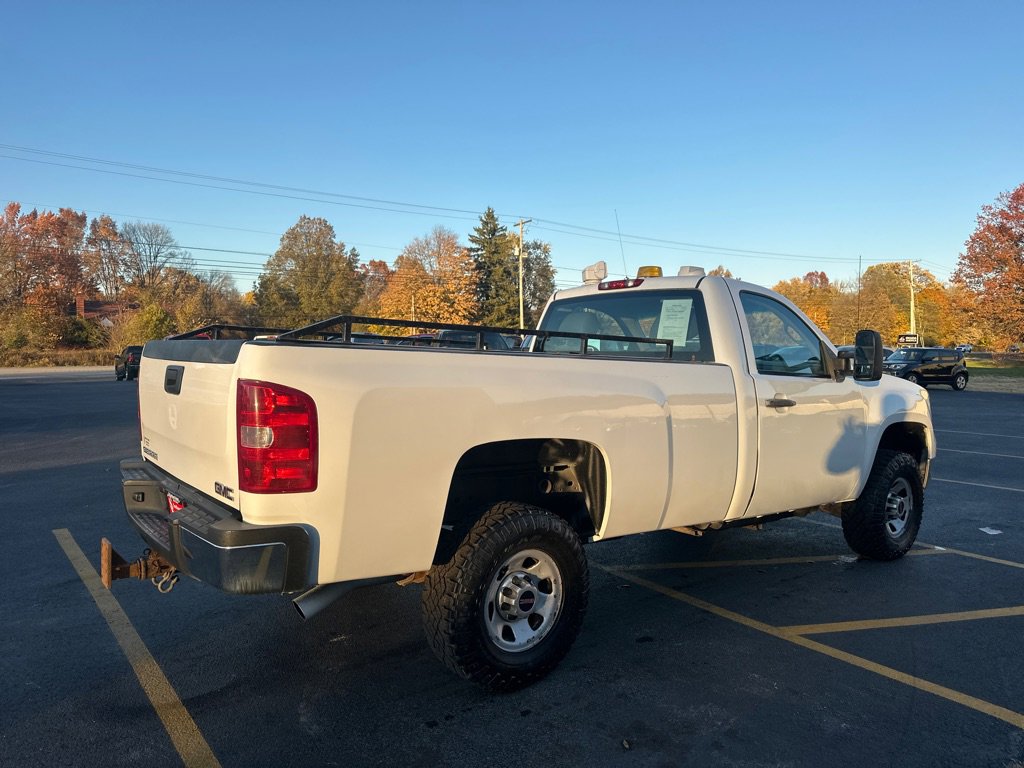 Used 2010 GMC Sierra 3500 W/T image 6