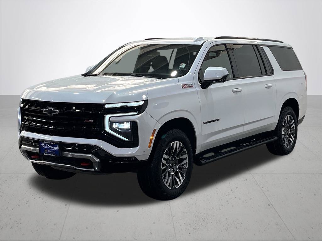 Used 2025 Chevrolet Suburban Z71 AWD/4WD image 2
