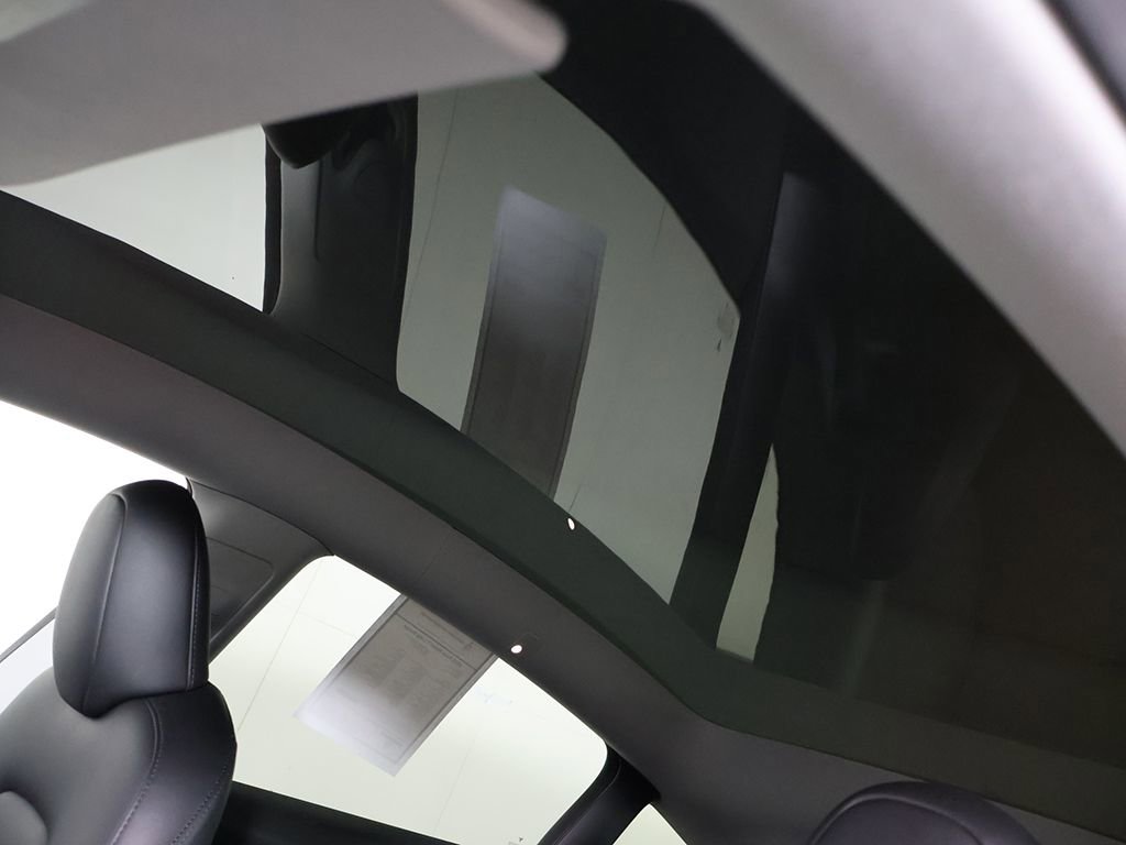 Used 2023 Tesla Model Y Long Range AWD/4WD image 20