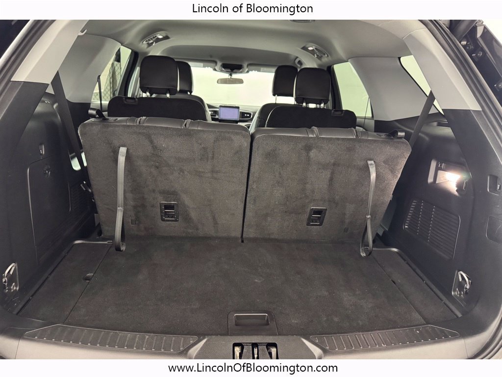 Used 2024 Ford Explorer XLT w/ Equipment Group 202A AWD/4WD image 15