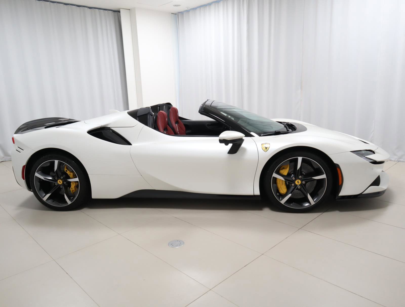 Certified 2023 Ferrari SF90 Spider image 8