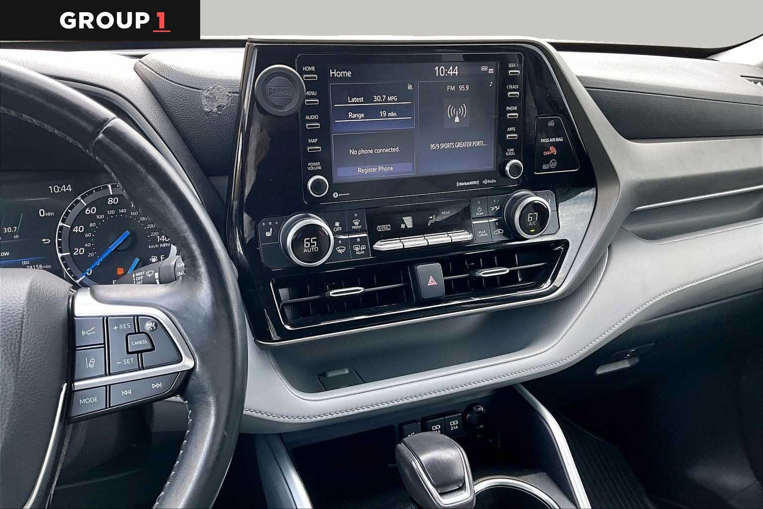Certified 2020 Toyota Highlander XLE AWD/4WD image 7