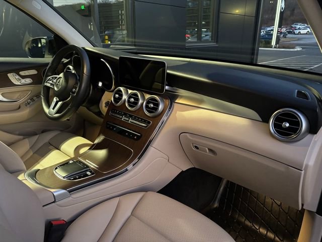 Certified 2022 Mercedes-Benz GLC 300 4MATIC image 50